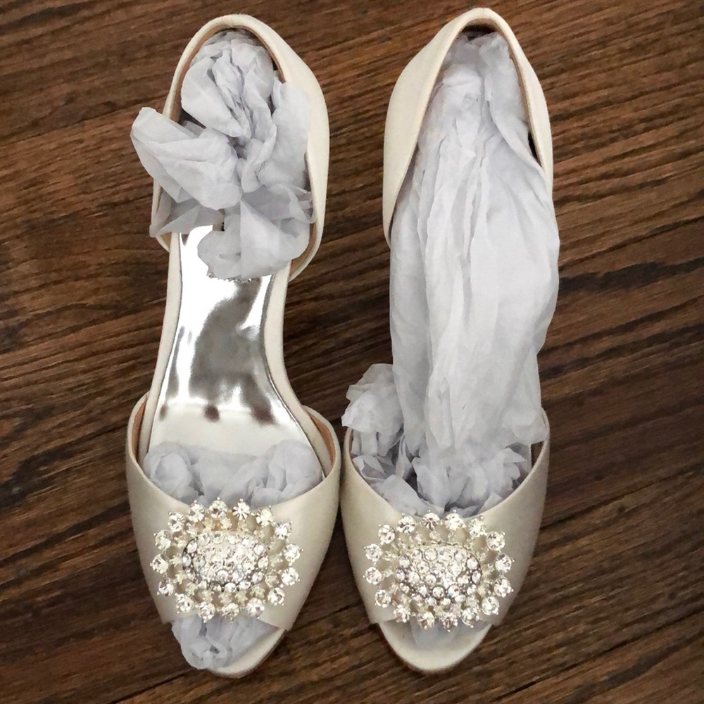 Badgley Mischka bridal shoes